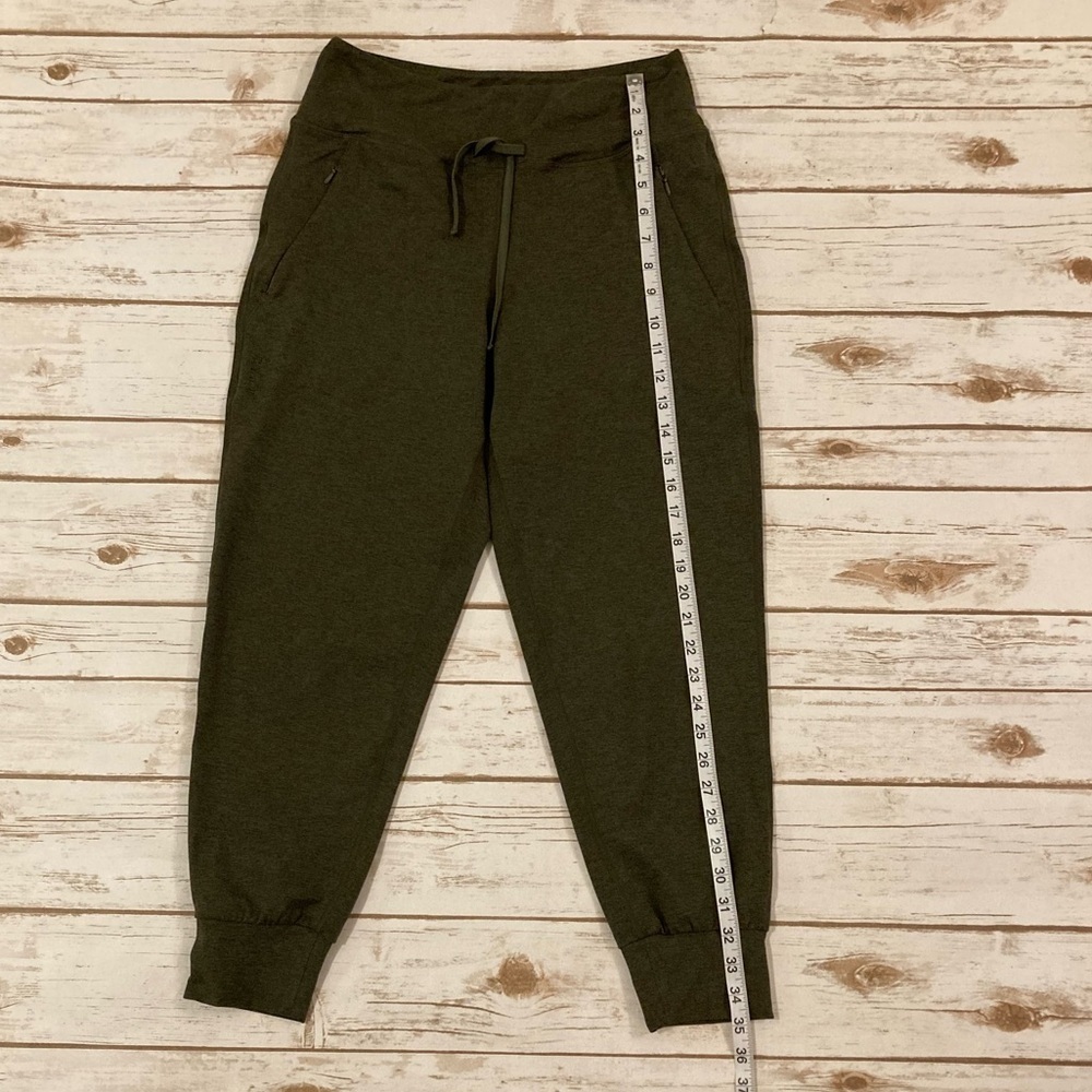 BYLT Basics Essential Jogger Dark Olive Green Small - Picture 7 of 16